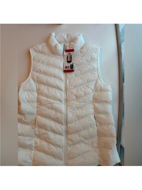 32 Degrees White Quilted Packable Puffer Vest - Women's Sleeveless Jacket